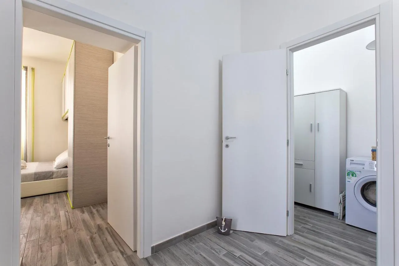 La Casa Nostra Appartamento Al Centro Alghero 0*,  Italy